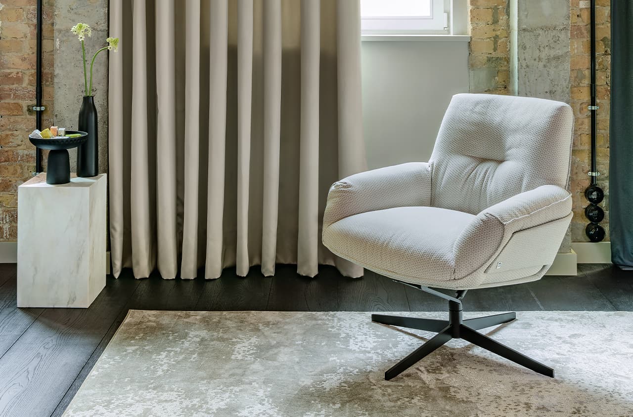 DARON low armchair BW-170-1001